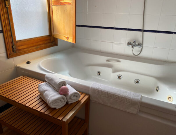 Habitación doble bañera hidromasaje