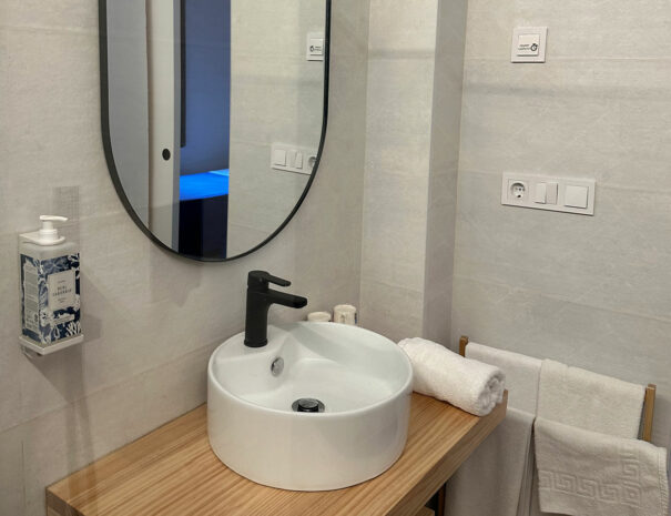 Zimmer für drei Personen (3 Betten)