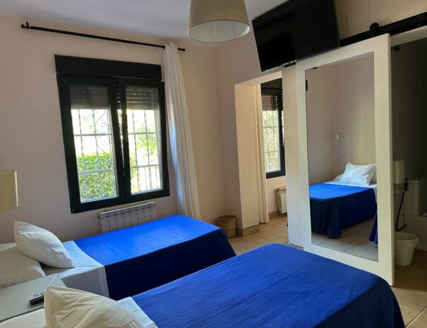 Zimmer für drei Personen (3 Betten)